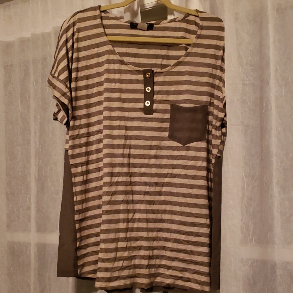 Olive green flowy back top